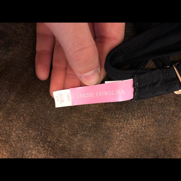 Pink Victoria’s Secret bikini top - Picture 3 of 3